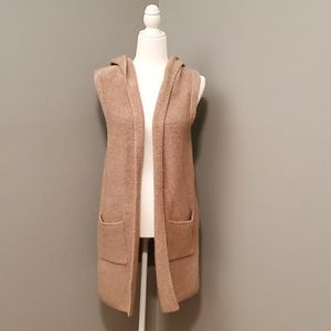 TAHARI HOODED SWEATER SIZE LARGE